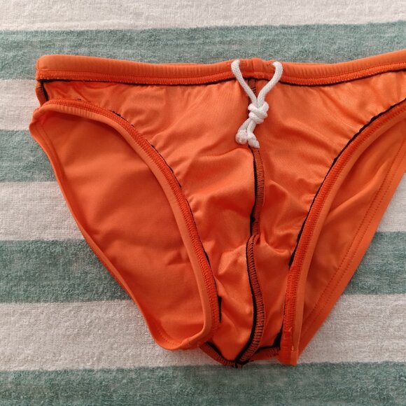 (*) ORANGE SPEEDO SWIM BRIEF, SIZE 30", 2" Side Seam (Pre-Owned) - Picture 6 of 8